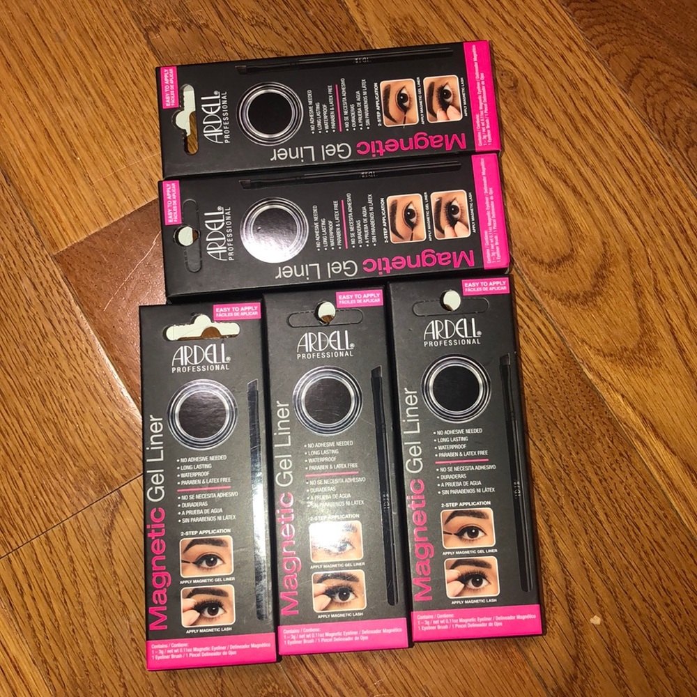 Magnetic eyeliner